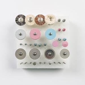 Ensemble de meulage et de polissage en métal et en porcelaine pour techniciens, support en résine et tête de meulage en céramique - Product Image 1