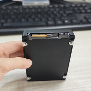 Disque SSD d'occasion pour entreprises, 1,92 To, SAS 12 Gbit/s, 2,5 pouces, pour stockage de matériel et logiciels informatiques en gros - Product Image 3