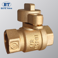 Robinet à bille en laiton robuste de 1/2 po avec poignée à verrouillage et verrouillage magnétique frontal pour les systèmes de compteur d'eau et de chauffe-eau