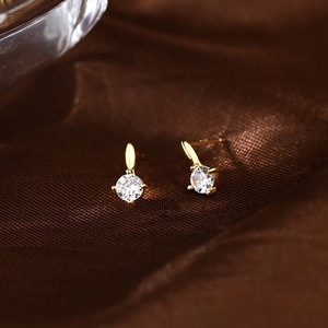 Mini orecchini a trapano singolo in argento sterling 925 orecchini da studente piccoli Joker semplici femminili 2022 nuovi accessori per l'orecchio <span class=keywords><strong>di</strong></span> marea - Product Image 5