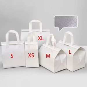 Large Capacity Insulated Non Woven Food Delivery Bag Custom Reusable Waterproof Thermal Takeaway Cooler Tote - Product Image 3