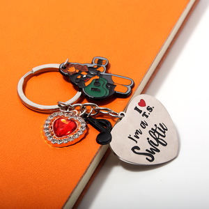 Kawaii <span class=keywords><strong>Taylor</strong></span> <span class=keywords><strong>guitarra</strong></span> llavero Vintage moda Metal música notación <span class=keywords><strong>Swift</strong></span> coche llavero regalo para mujeres y hombres - Product Image 2