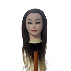 Tête de mannequin synthétique couleur ombrée, cheveux noirs à blonds pour la pratique de la coupe, du tressage et du coiffage - Product Image 4
