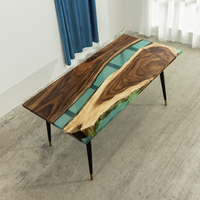 Table à manger industrielle en bois à bord vivant en résine époxy Table basse de rivière en bois massif en résine époxy