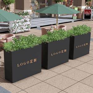 Jardinière rectangulaire moderne en métal sur mesure pour extérieur, pot de plantation spécialisé pour fleurs et plantes, idéal pour terrasses et jardins. - Product Image 4