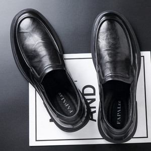 Mocasines de Cuero Papai.Ec para Hombre, Negros, de Cuero Genuino, Tacón Bajo, Estilo Casual Británico, Talla Estándar para Adultos, Grosor Estándar - Product Image 2