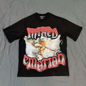 Camisetas de hombre American High Street Hot Diamond, estilo Hip Hop, con gráfico en relieve, manga corta, 240 gramos, estampado de ángel con emociones mixtas, diseño de diseñador. - Product Image 5