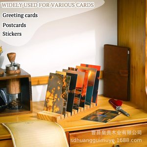 Exhibidor de Tarjetas de Escritorio de Madera, Soporte para Fotos y Postales de Madera Sólida, Organizador de Escritorio de Oficina, Color Natural - Product Image 2