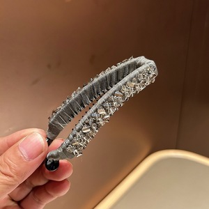 กิ๊บติดผมคริสตัลสไตล์เกาหลี สีเทา ดีไซน์หรูหราสำหรับผู้หญิง - Product Image 1