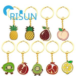 Venta al por mayor higo fruta llavero logotipo personalizado piña kiwi <span class=keywords><strong>Granada</strong></span> limón melocotón llaveros suave esmalte duro llavero - Product Image 1