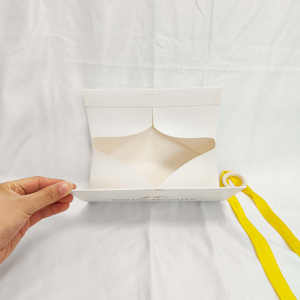 Sac de shopping cadeau en papier rose de luxe haut de gamme avec logo personnalisé imprimé - Product Image 6