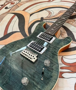 <span class=keywords><strong>Guitarra</strong></span> Eléctrica <span class=keywords><strong>PRS</strong></span> Tiger Stripe Transparente Negra de Alta Calidad con Pastillas Humbucker Dobles de Carcasa Abierta y Trémolo Cuerpo y Mástil de Caoba - Product Image 3