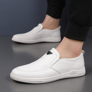 Sandalias de cuero perforado para hombre, zapatos casuales transpirables para conducir, para adultos, cuatro estaciones, color blanco - Product Image 4