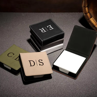 Bloc-notes adhésif personnalisé en similicuir laserable portable, mini bloc-notes adhésif carré en similicuir personnalisé