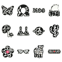 Chaussures décontractées en toile tendance, Chapeau, Chaussures à talons hauts, Tongs, Sac à main, Breloques pour chaussures à imprimé léopard, Accessoires, Décoration en PVC, Sabots