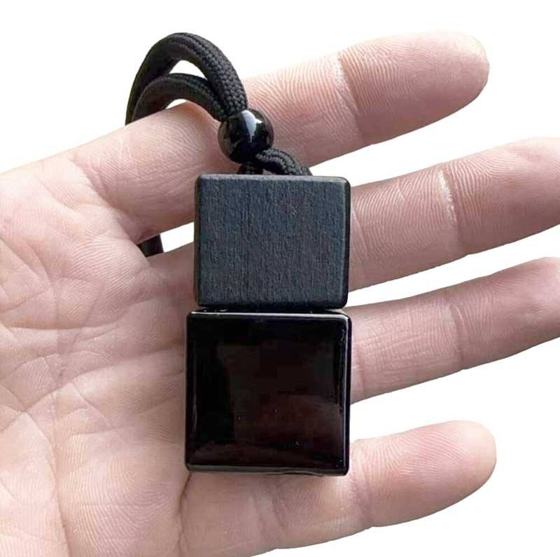 สีดำทั้งหมด