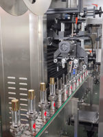 Machine d'étiquetage de manchons thermorétractables en PVC, tête simple, haute vitesse, électrique, contrôlée par PLC, automatique, pour bouteilles en métal/verre/bois