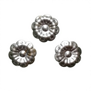 Stampaggio decorazione foglie e <span class=keywords><strong>fiori</strong></span> per <span class=keywords><strong>recinzione</strong></span> e cancelli - Product Image 3