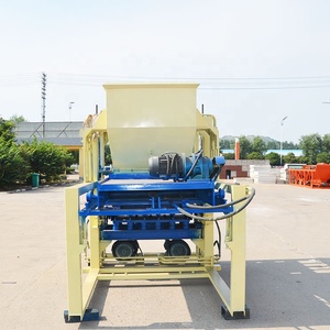 QT4-20 hydraulic semi automatic concrete cement brick block making machine in Libya - Product Image 5