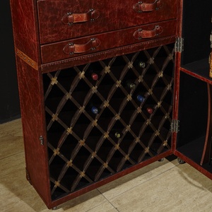 Armoire à vin en bois haute avec porte en cuir pleine fleur à deux portes, meuble de présentation de whisky pour salon, hôtel, salle VIP, villa, maison - Product Image 5