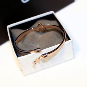 Nouveau Bracelet Élégant pour Femme S00166 en Alliage Plaqué Or avec Breloques, Lettres en Strass Simples et Raffinées, Style Coréen et Européen - Product Image 4