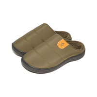 Chaussures d'intérieur personnalisées en mousse à mémoire de forme, chaudes et douillettes, pour l'automne et l'hiver, imperméables, à la mode, avec semelle extérieure en TPR antidérapante et recyclable, vente en gros