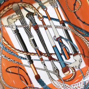 Cendrier créatif en céramique à quatre fentes pour cigares, avec base rouge, style américain moderne, sans fumée, respectueux de l'environnement, pour la maison et le bureau - Product Image 2