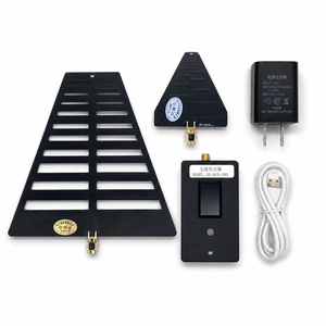 Rilevatore di Droni 1-5km con Antenna a 360°, Rilevatore FPV Portatile <span class=keywords><strong>2</strong></span>.4GHz <span class=keywords><strong>5</strong></span>.8GHz 900MHz 1.1GHz 1.2GHz 1.4GHz, Display da <span class=keywords><strong>3</strong></span>.97" con Riconoscimento in 2ms - Product Image 1
