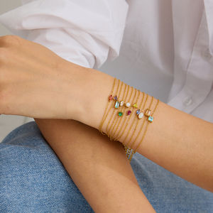 Großhandel Edle Mode Geburtsstein-Schmucksets 18K Gold Edelstahl Perlen Zirkon Armband Kleine Ohrstecker Sets für Damen - Product Image 5