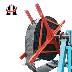 Bande transporteuse inclinée à crampons pour la manutention du sable et du gravier <span class=keywords><strong>dans</strong></span> la construction - Product Image 4