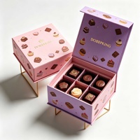 Boîte cadeau de luxe personnalisée avec insert magnétique en satin noir, boîte à chocolat haut de gamme avec intérieur en satin pour bonbons de mariage