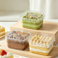 Boîte à gâteau en plastique transparent en gros avec couvercle à clipser, conteneur carré pour desserts, idéal pour les gâteaux à étages et l'emballage à emporter pour boulangeries
