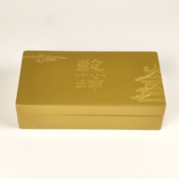 Boîte cadeau en bois recyclable dorée à haute brillance, faite à la main, avec couvercle en acrylique transparent et gravure au laser