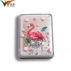 Espejo de Maquillaje Portátil con Logotipo Personalizado Win Sun, Espejo Compacto de Doble Cara con Flores Secas y Diseño Creativo de Arena Movediza - Product Image 4