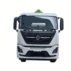 Camions-citernes commerciaux de transport de produits pétroliers 20000L-35000L, série de camions de ravitaillement, vente directe usine - Product Image 1
