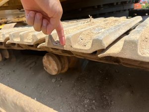 Excavatrice sur chenilles d'occasion KOMATSU PC400-8 d'origine bon moteur Cummins Engine 400 Construction fonctionnant bien moteur pompe à engrenages portant PLC - Product Image 6