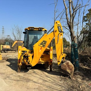 Chargeuse-pelleteuse JCB 3CX d'occasion (95% neuve) en stock avec moteur Isuzu, bon état, composants moteur essentiels, CE/EPA, à vendre - Product Image 6