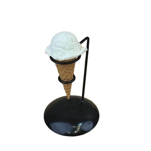 Modelo de Cono de Helado Simulado de 6.3 Pulgadas, Material Plástico PVC, Carrito de Helados con Soporte, para Gelato, Helado en Cubeta, Salsas y Alimentos - Product Image 1