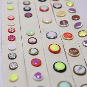 Boutons pression en plastique <span class=keywords><strong>T5</strong></span> T8 Boutons brillants sans couture 60 couleurs en stock 4 pièces Bouton pression en plastique pour vêtements <span class=keywords><strong>Couche</strong></span> bébé - Product Image 6