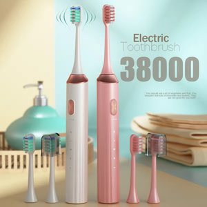 แปรงสีฟันโซนิคไร้สายแบบชาร์จไฟผ่าน USB สำหรับผู้ใหญ่ กันน้ำระดับ IPX7 ขนแปรงนุ่ม พร้อมหัวแปรงเปลี่ยนสำหรับฟอกสีฟัน - Product Image 3