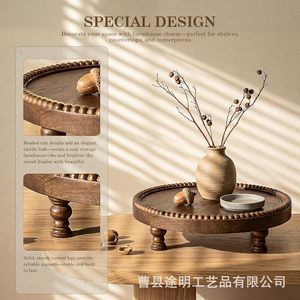 Plateau décoratif rond en bois de pin avec bordure perlée pour la décoration de la maison ou d'une ferme - Product Image 1