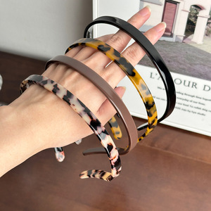 Klassisches und Elegantes Gebogenes Acetat Unisex Multifunktionales Haarband Retro Französischer Stil Rutschfestes Nicht Einschränkendes Stirnband - Product Image 1