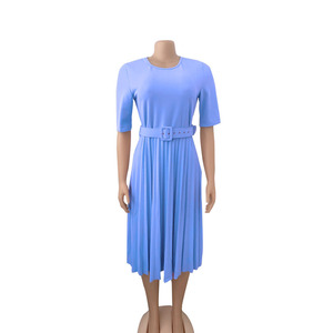 MD028 Robe plissée décontractée pour femmes avec <span class=keywords><strong>demi</strong></span>-manches Europe Amérique Afrique Robes <span class=keywords><strong>de</strong></span> bal à la mode <span class=keywords><strong>de</strong></span> grande taille Technique <span class=keywords><strong>de</strong></span> teinture unie - Product Image 5