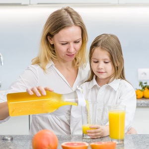 Bouteille d'eau réutilisable en plastique durable, grande capacité, anti-fuite, sans BPA, avec couvercle à rabat pour boire directement - Product Image 2