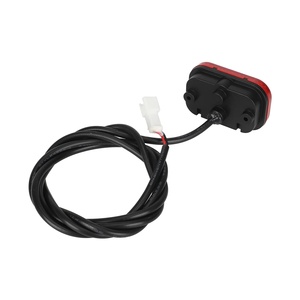 Feu arrière Kukirin G2 Pro DB avec vis et rondelles pour trottinette électrique d'origine – Pièces et accessoires de feux arrière - Product Image 5