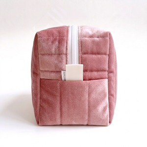 Bolsa de Maquillaje Acolchada de Terciopelo, Mediana, 17.5 cm, Color Rosa Empolvado, Estuche Cosmético Acolchado con Acabado Suave, Logotipo Personalizado, OEM, ODM - Product Image 6