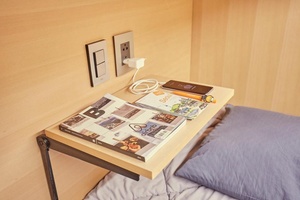 Cama Cápsula Vertical con Puerta Corredera para Hostales Juveniles y Cama Horizontal Tipo Caja, Proveedor OEM ODM de Camas de Madera y Acero - Product Image 2