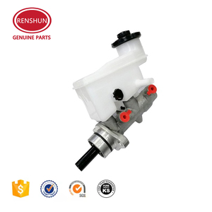 Renshun 47201-02400 47201-52041 43334 40013 Cilindro Maestro de freno de refuerzo para <span class=keywords><strong>Toyota</strong></span> <span class=keywords><strong>Yaris</strong></span> Pruis Auris VIOS COROLLA <span class=keywords><strong>Sport</strong></span> - Product Image 2