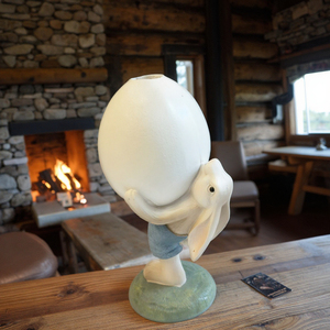 Konijnenvaas Met Eierschalen Ornament Handgeschilderde Harsdecoratie Voor Woonkamers En Tuinen - Product Image 2