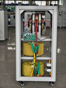เครื่องปรับแรงดันไฟฟ้าอัตโนมัติแบบเฟสเดียว 10kva 20kva 30kva ทองแดงเซอร์โว Svc 220v - Product Image 3